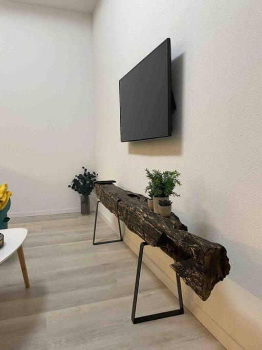 Ferienhaus Behagliches Haus Luisa In Der Dorfmitte Ippesheim